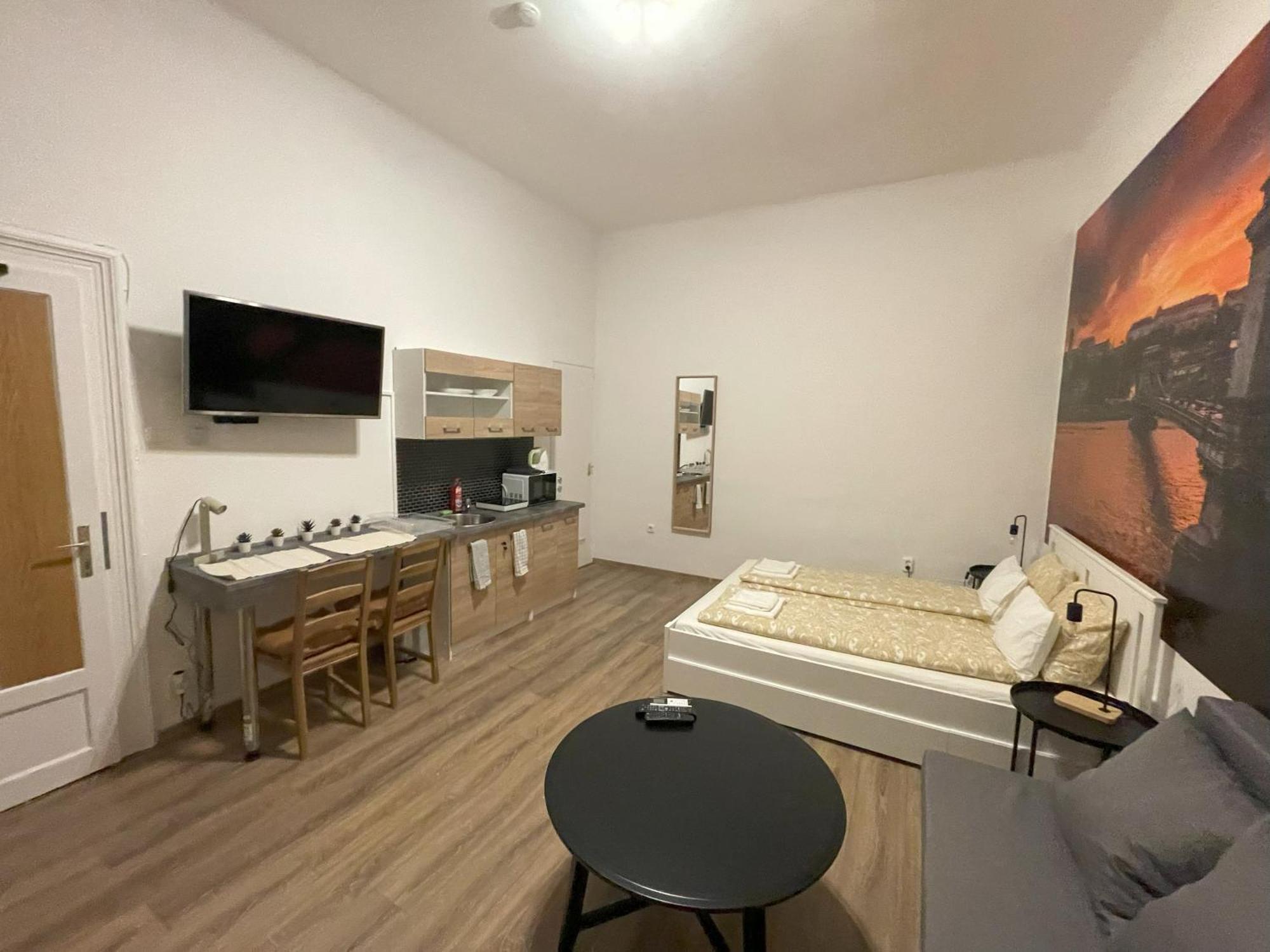 Mano Guesthouse Boedapest Buitenkant foto